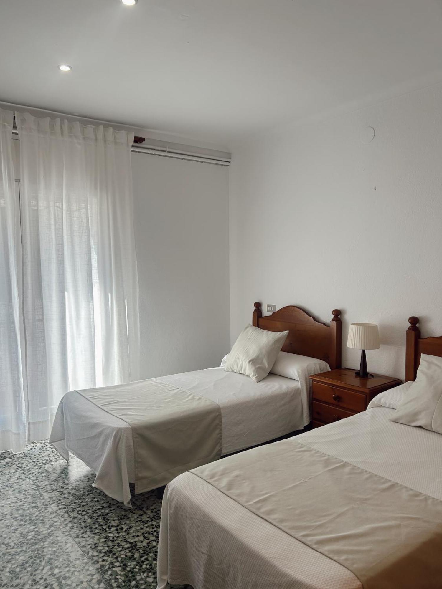 Hostal La Tina El Port De La Selva Esterno foto
